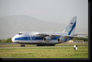 Antonov AN-124 Russia-Douchanbe-03avr2008-DSC_0004.jpg